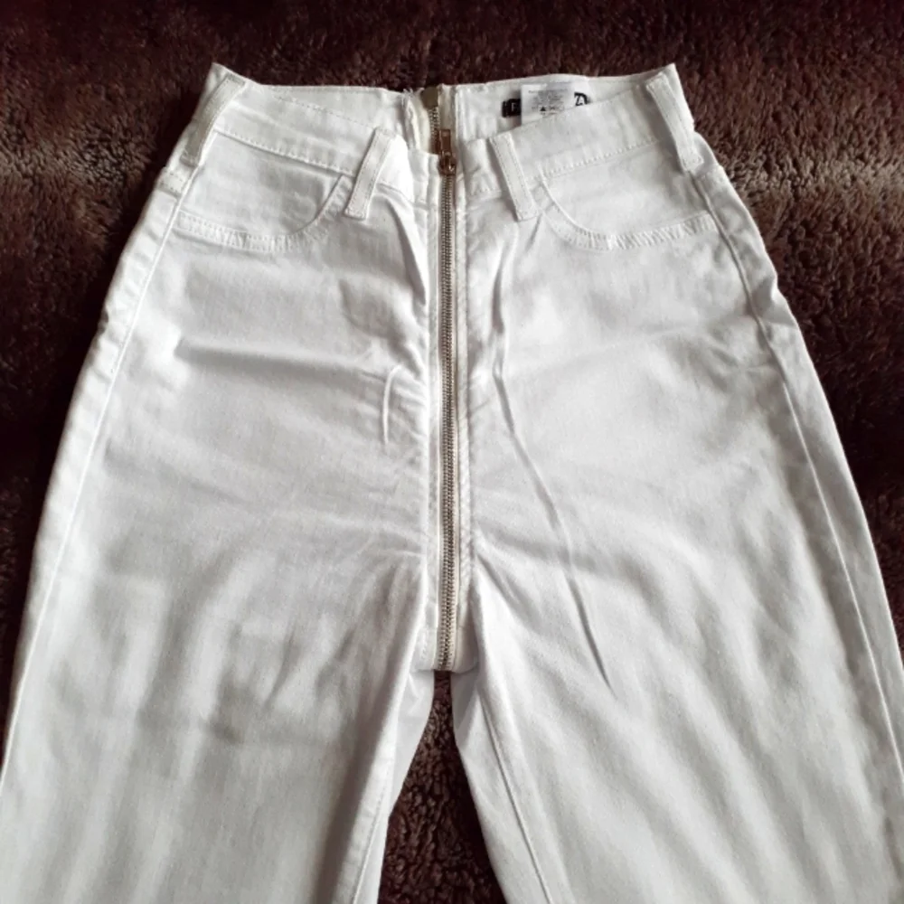 SOLD - Picture 2 of 7